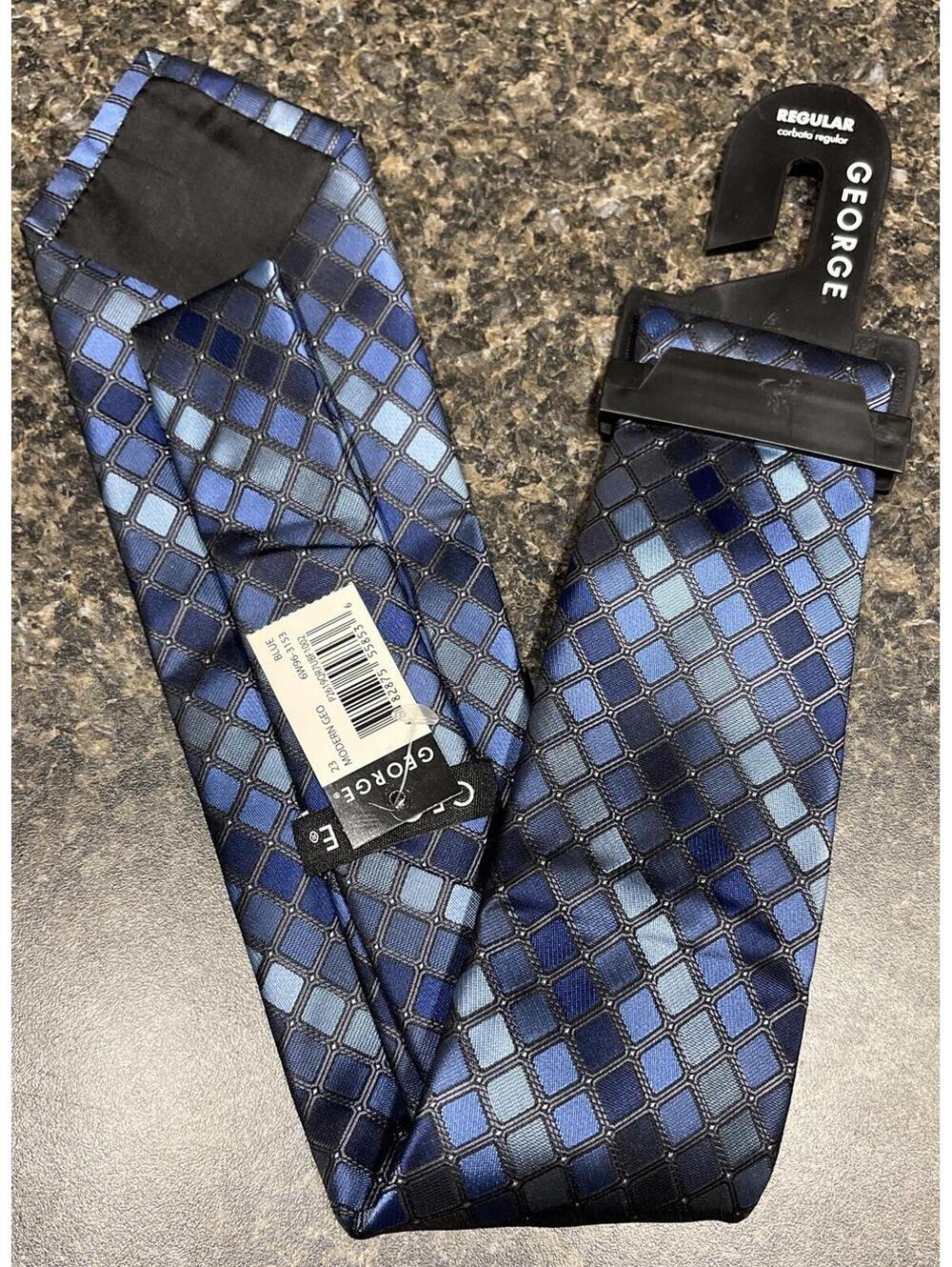 George Mens Striped Blue Striped Pointed Neck Tie NWT! M1356